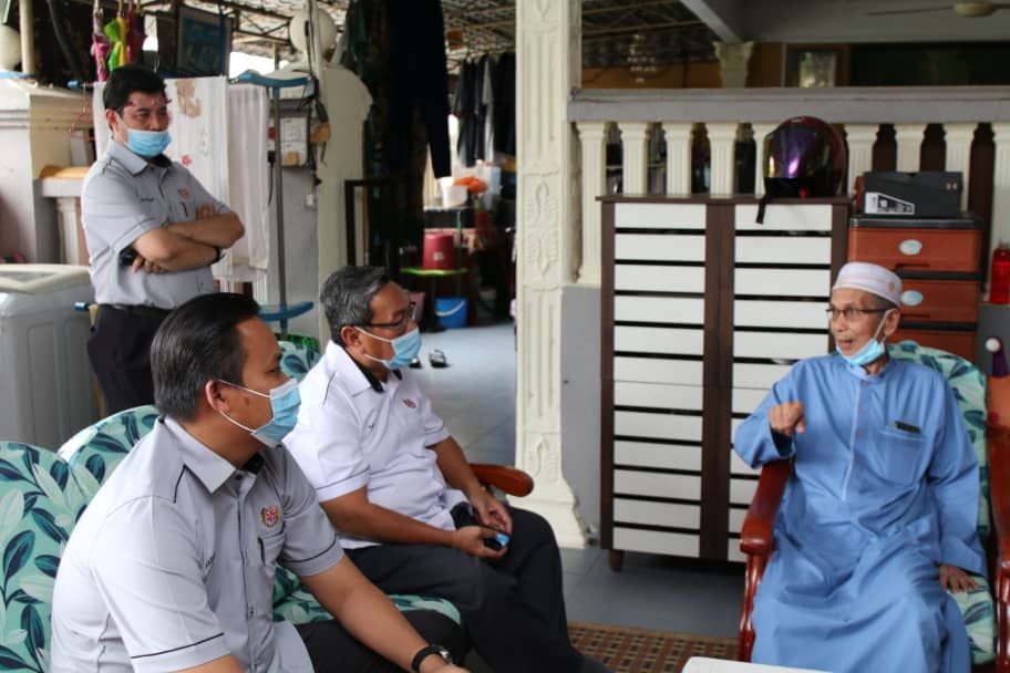 MBSA santuni empat pesara, erat hubungan