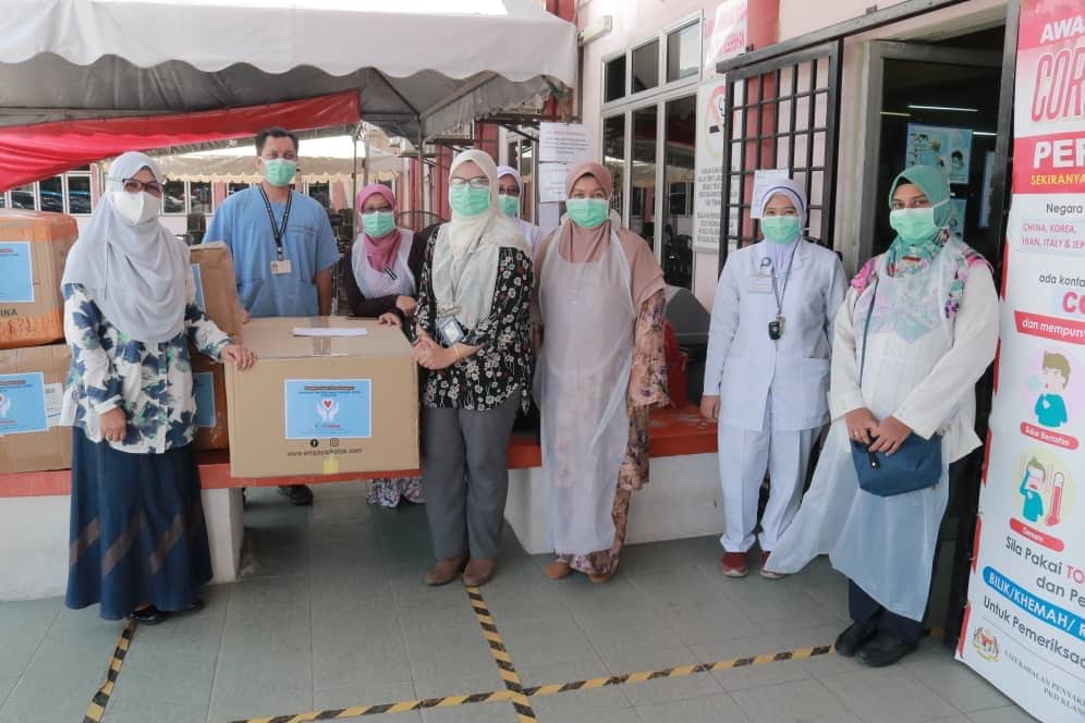 PKNS sumbang sut lindung diri untuk petugas hadapan