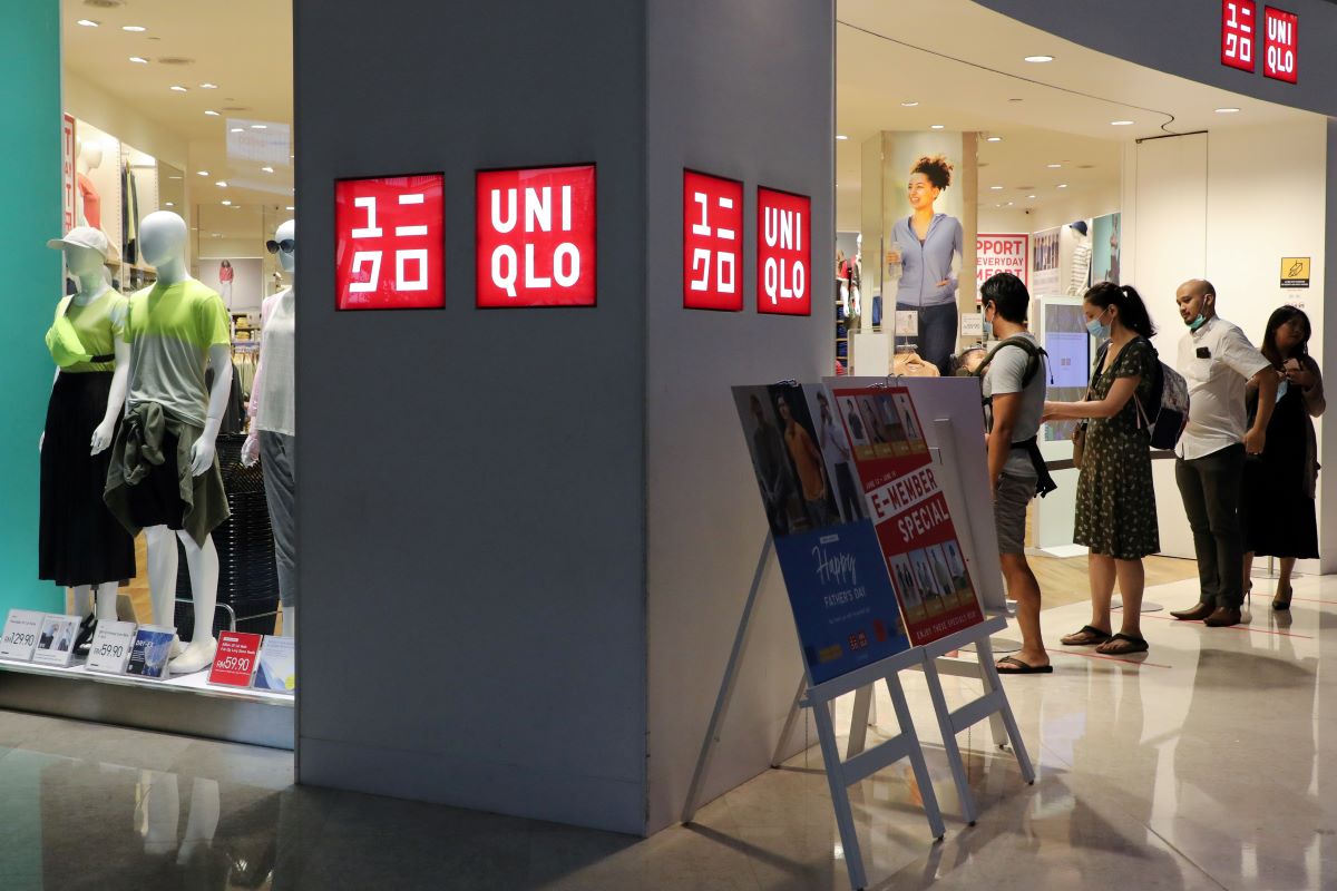 Malaysia's wholesale, retail trade sales up 9.8 pct to RM123.8 bln in March 2022