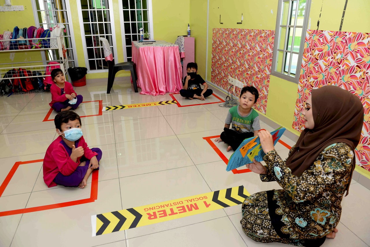 Berani ambil risiko buka pusat jagaan pada usia muda
