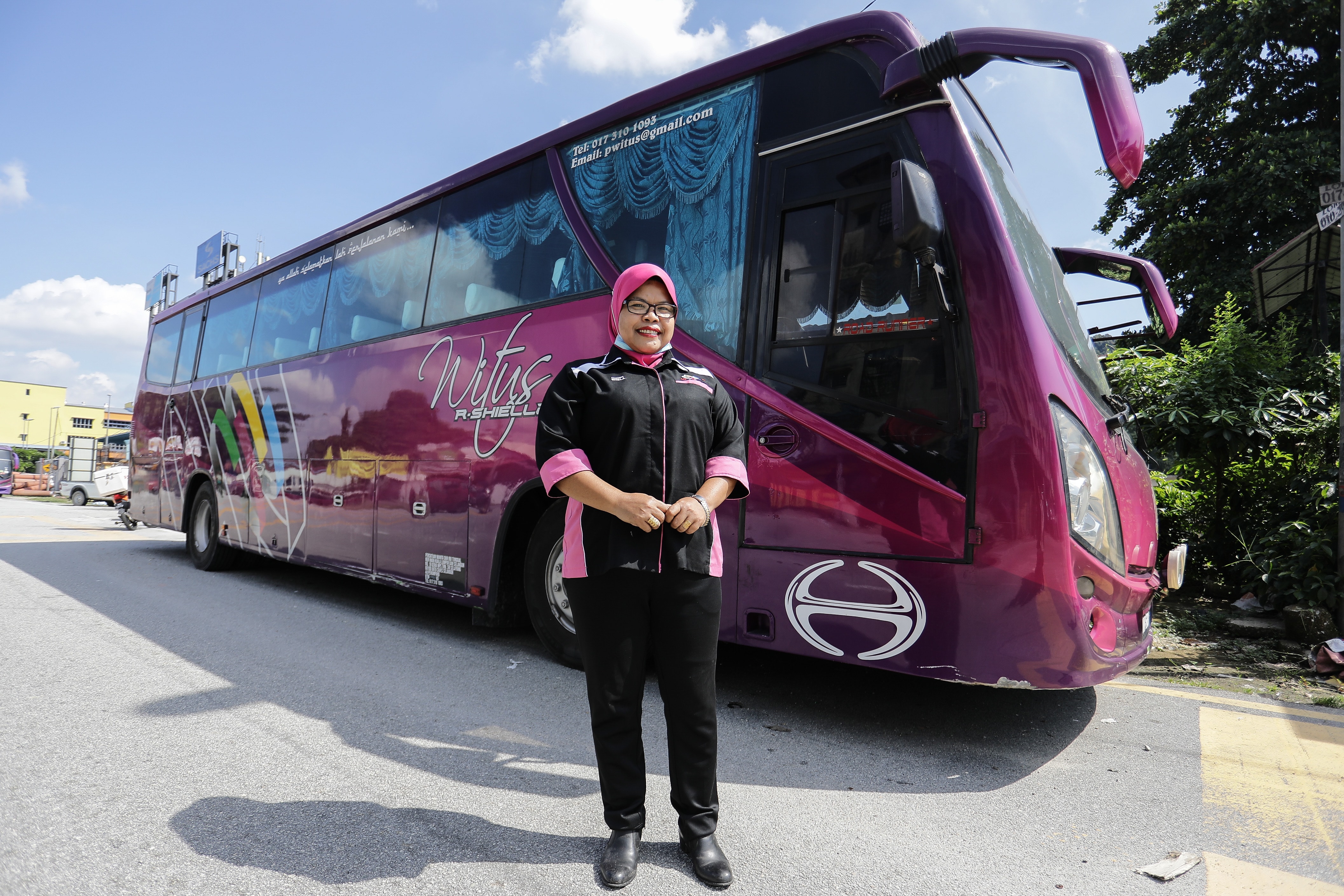 Hijrah Selangor selamatkan niaga hampir muflis, kini miliki bas