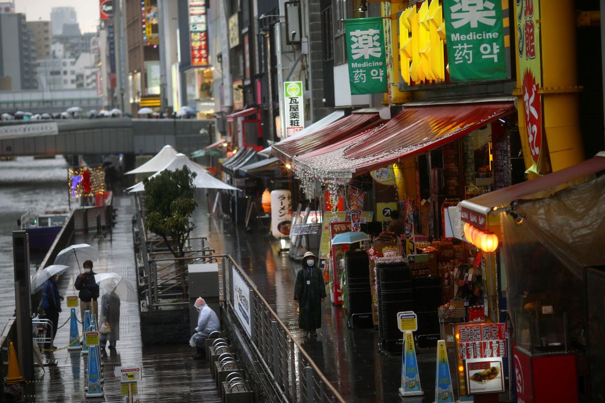 Japan's Suga says virus emergency to remain in effect until Mar 7