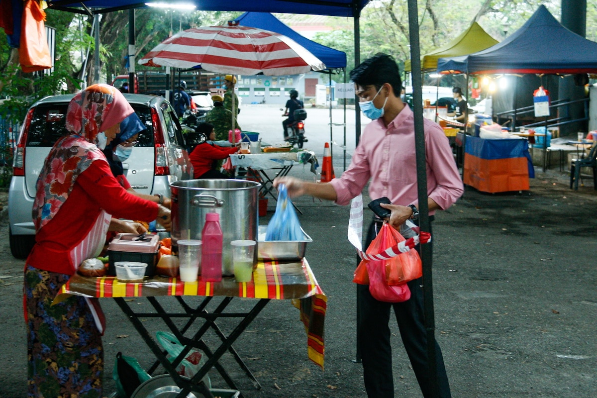 33 pasar malam sekitar Klang dibuka berperingkat bermula hari ini
