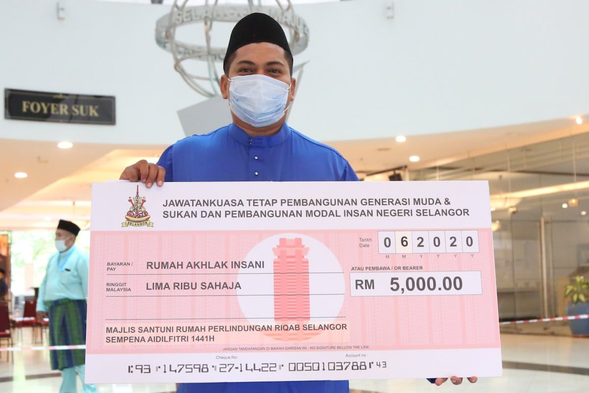 Penerima sumbangan zahir rasa syukur, harap berterusan