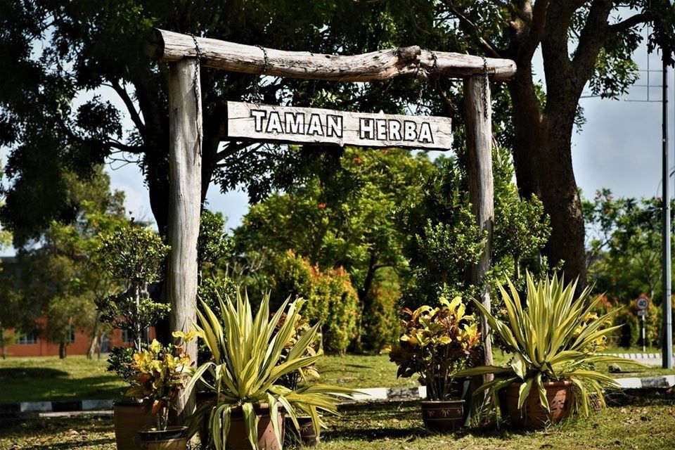 Taman Herba tambah keindahan Unisel Bestari Jaya