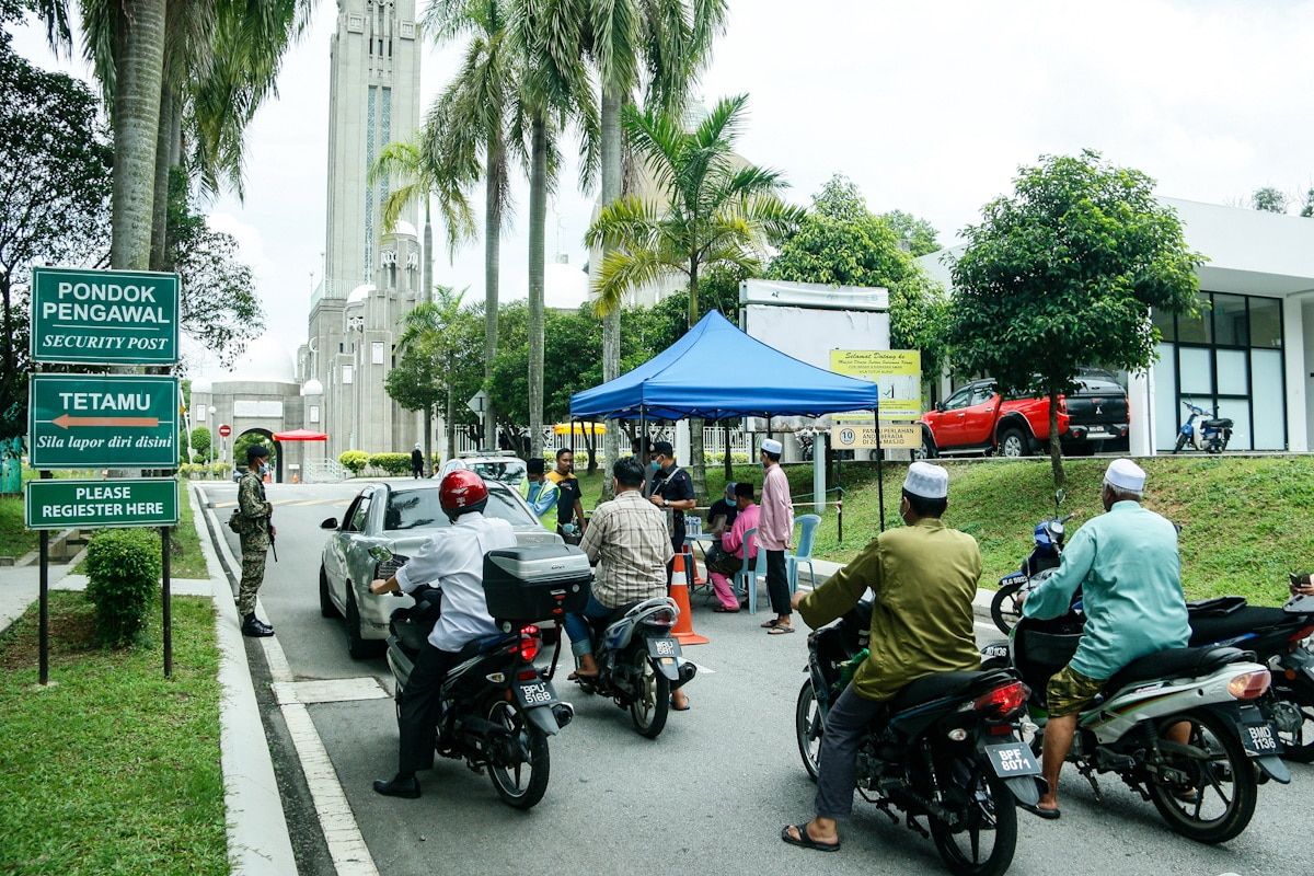 Jais: Masjid, surau langgar SOP ditutup serta-merta