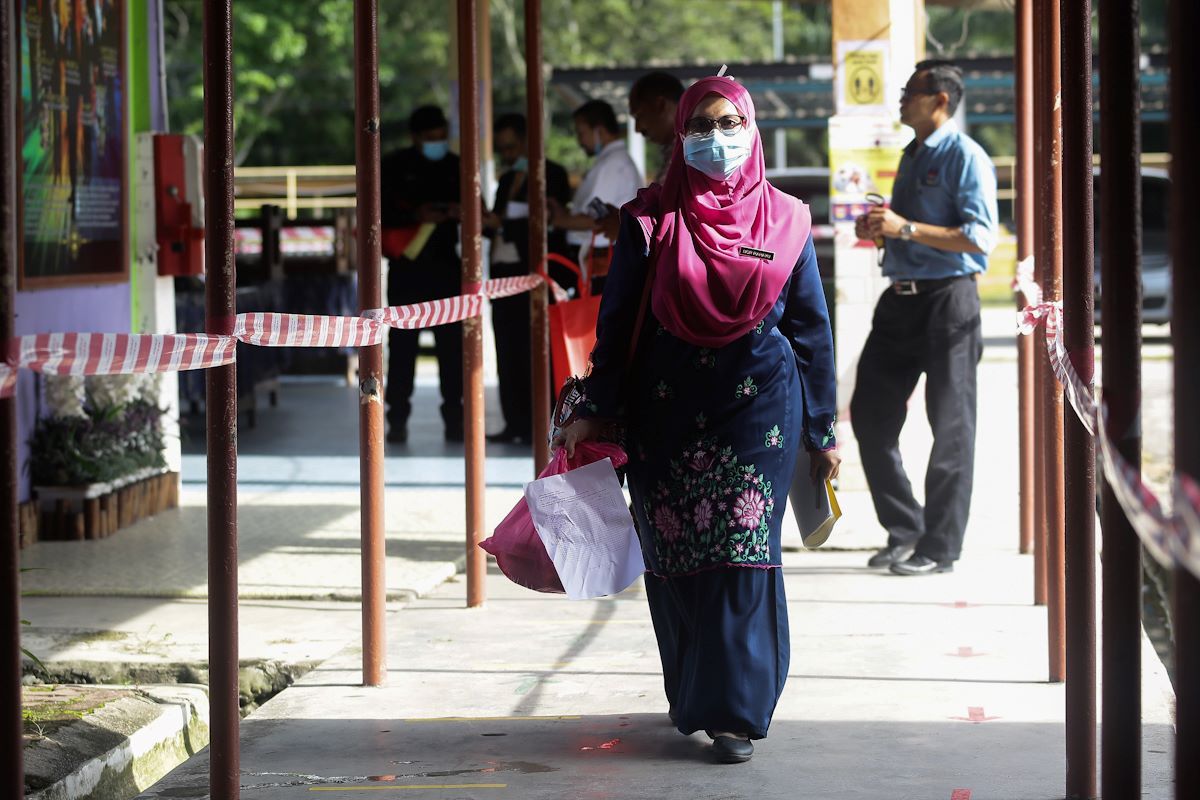 Views, feedback on school calendar amendments to be discussed - Dr Mah