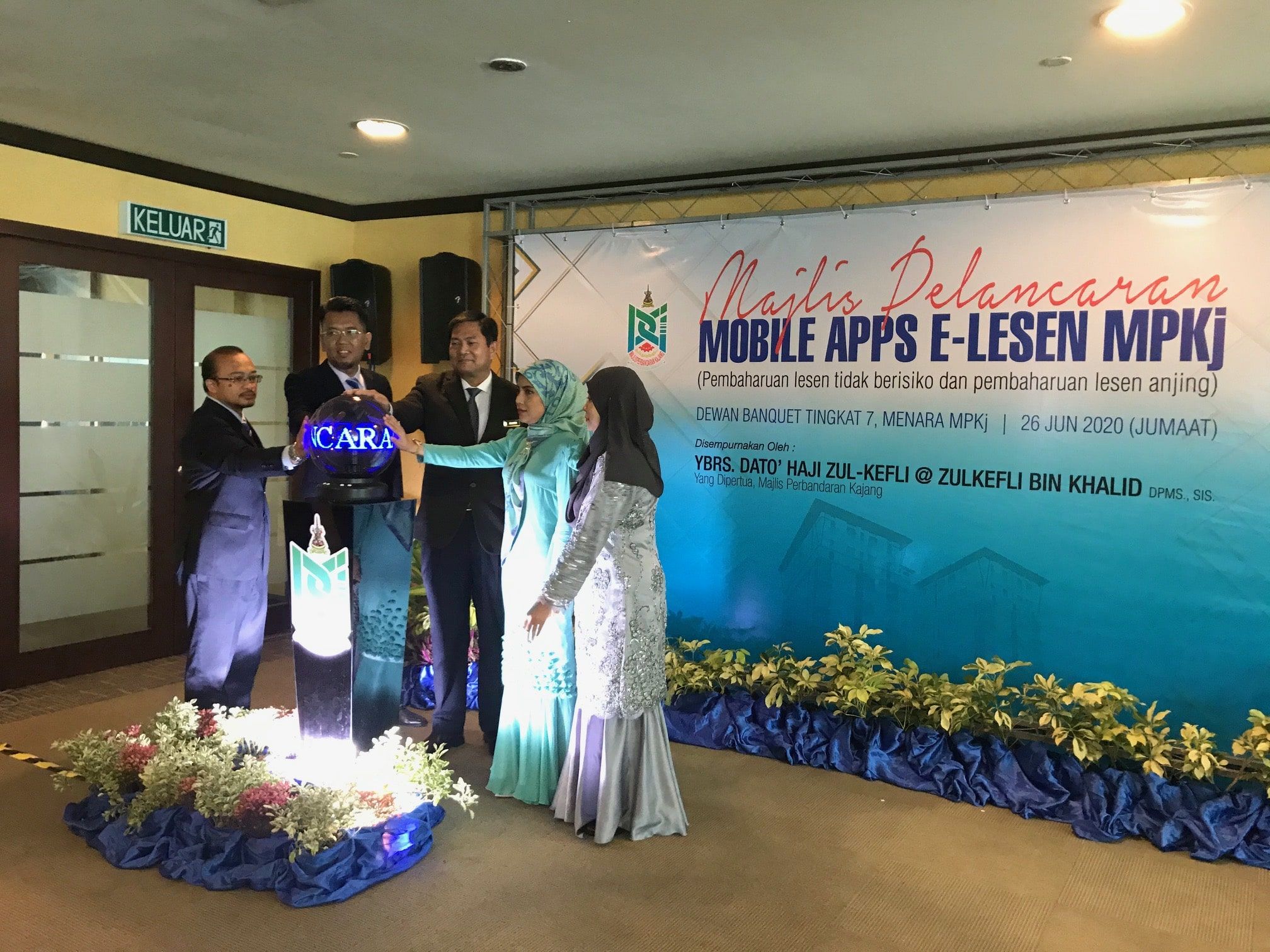 Mohon lesen jual roti, kasut kurang 10 minit