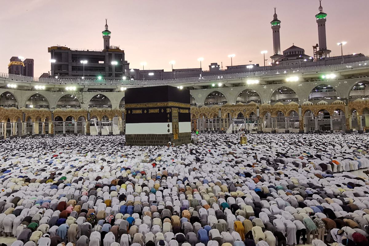 Indonesia foils attempt to use work visas for Hajj pilgrimage