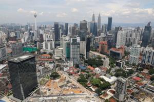 Malaysia's GDP growth to stay above four pct through 2026