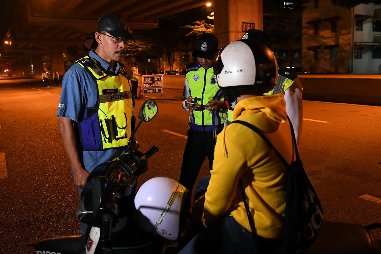 Op Mabuk: Lima penunggang motosikal lawan arus elak sekatan