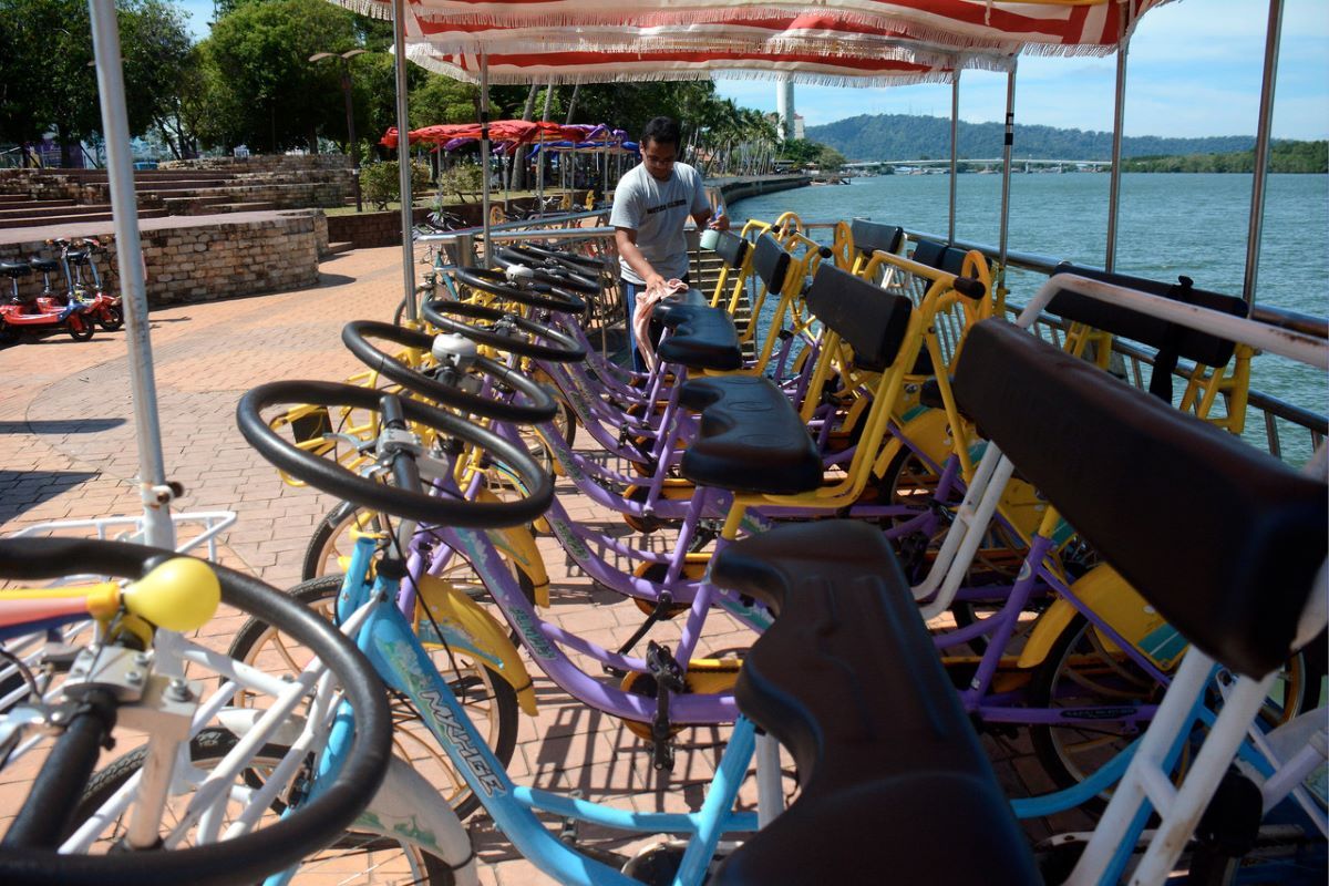 Almost 400 Malaysians returned from abroad yesterday — Ismail Sabri