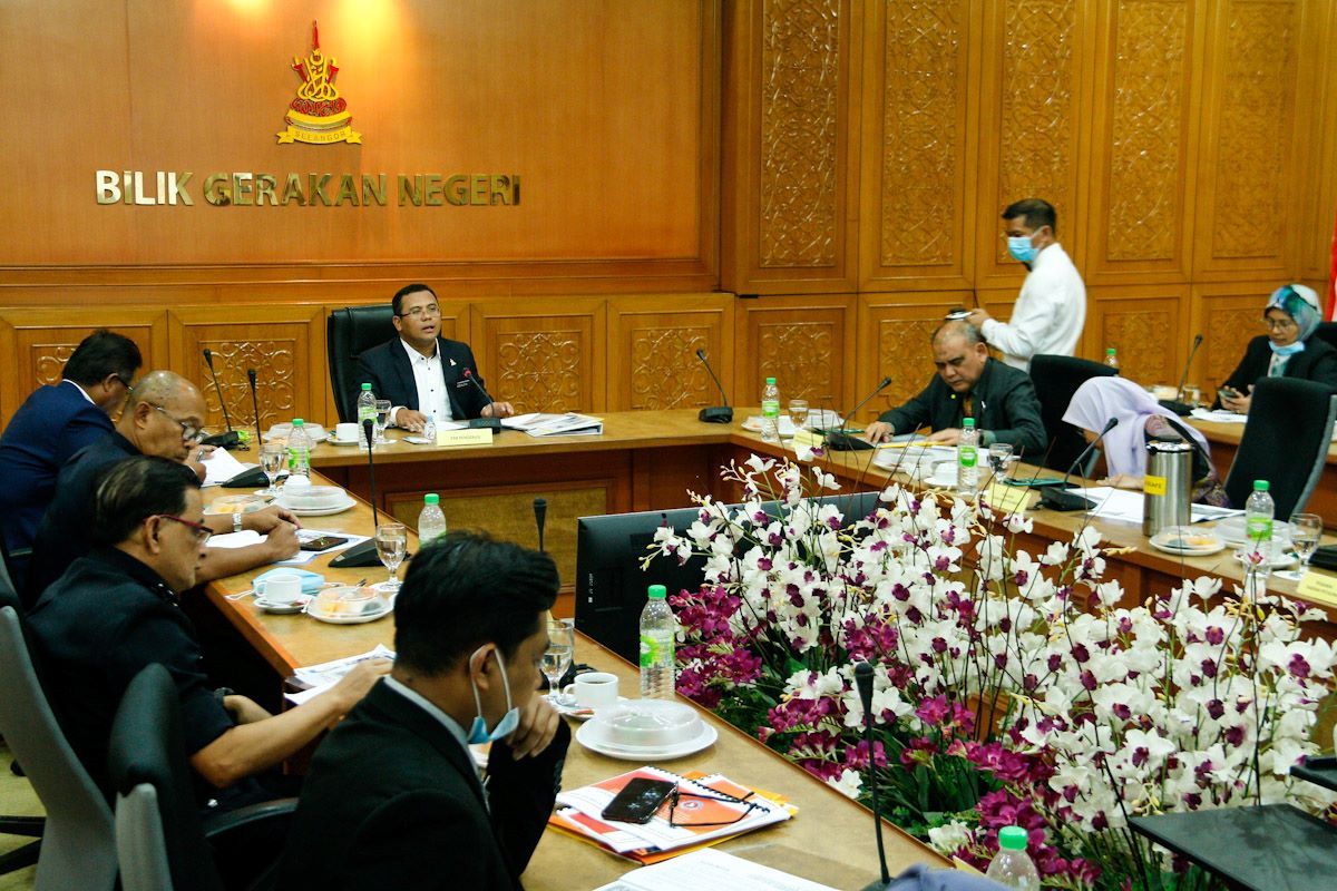 Selangor to review Covid-19 SOP to curb spread — MB