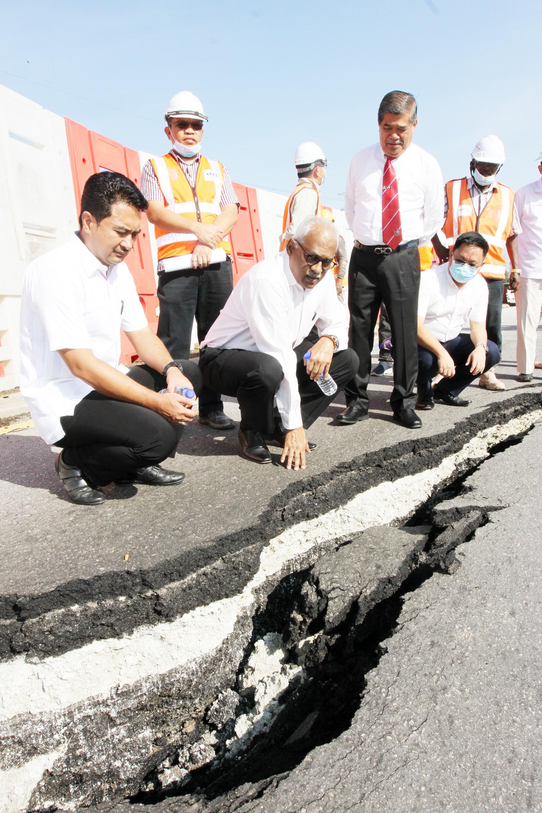 巴生路陷情况恶化  议员促彻查保民众安全 