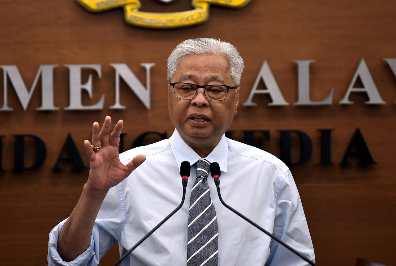 大学先修班及师训学院  防长：获准开课