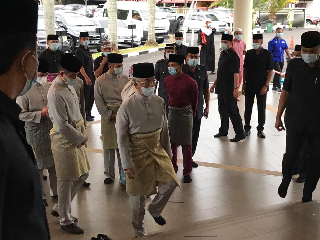 Agong, Permaisuri tunai solat Aidiladha di Masjid Tengku Ampuan Afzan