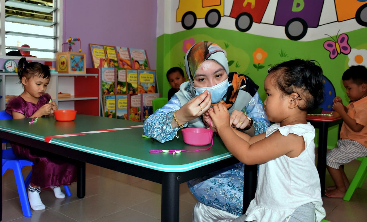 Makan gaji buta: Dakwaan berat buat guru