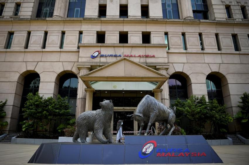 Bursa Malaysia cecah paras tertinggi dalam tempoh tiga tahun