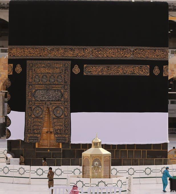Pihak berkuasa dua masjid suci seru patuhi panduan ambil air zamzam