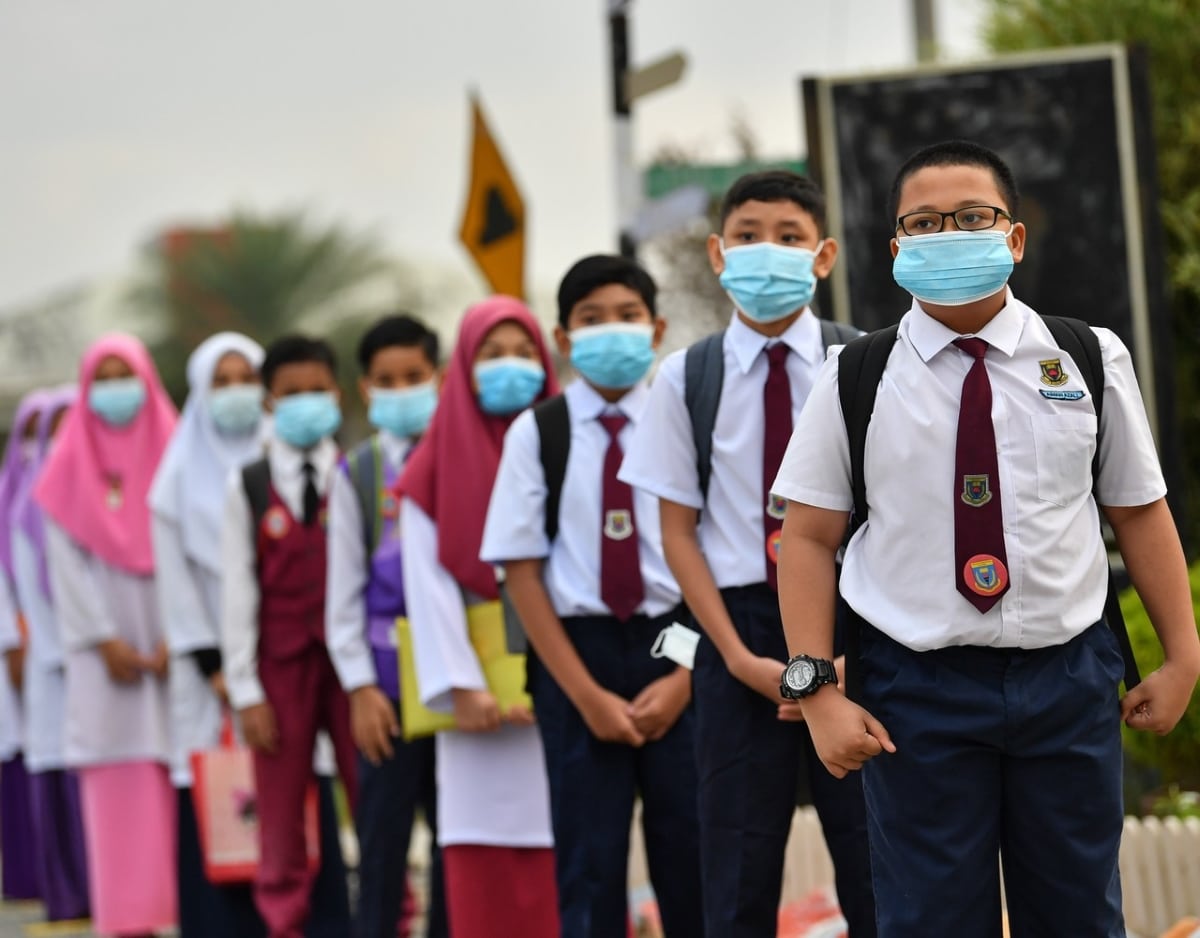 'Face mask usage encouraged at schools amid high Covid-19 cases'