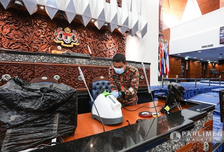 Ahli parlimen dikuarantin perlu pakai PPE jika hadir Dewan Rakyat
