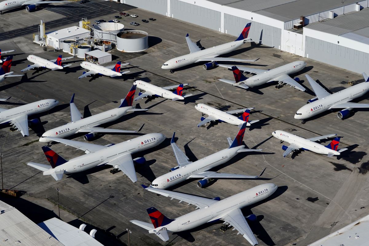 Airlines suspend flights to Israel, Lebanon amid mideast unrest