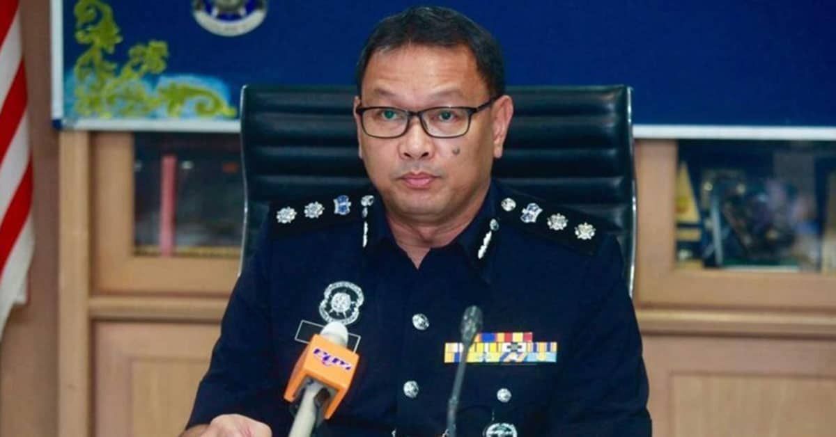 Bayi perempuan ditemukan dalam kotak air mineral