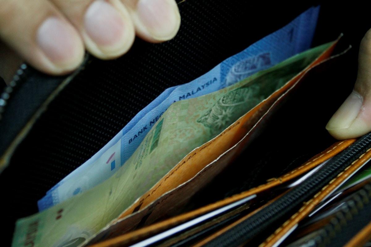 Singapore dollar hits all-time high against ringgit on May 23