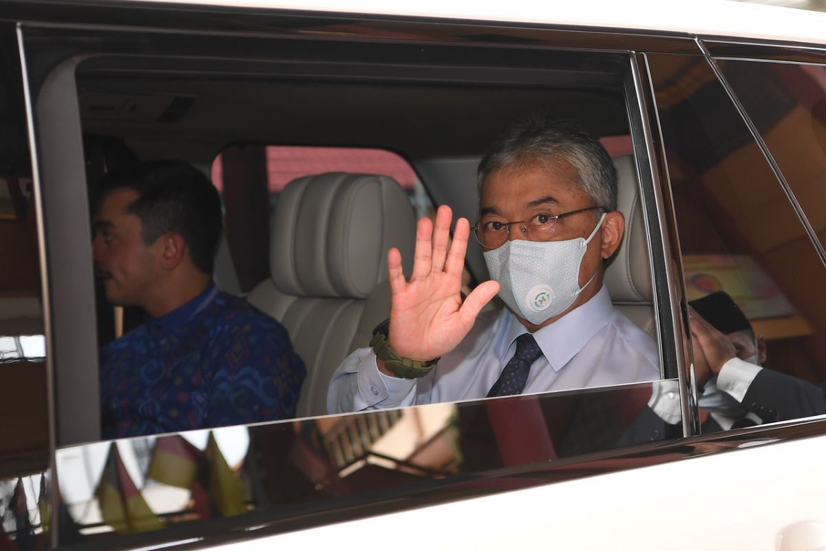 King urges Malaysians to comply with Covid-19 guidelines