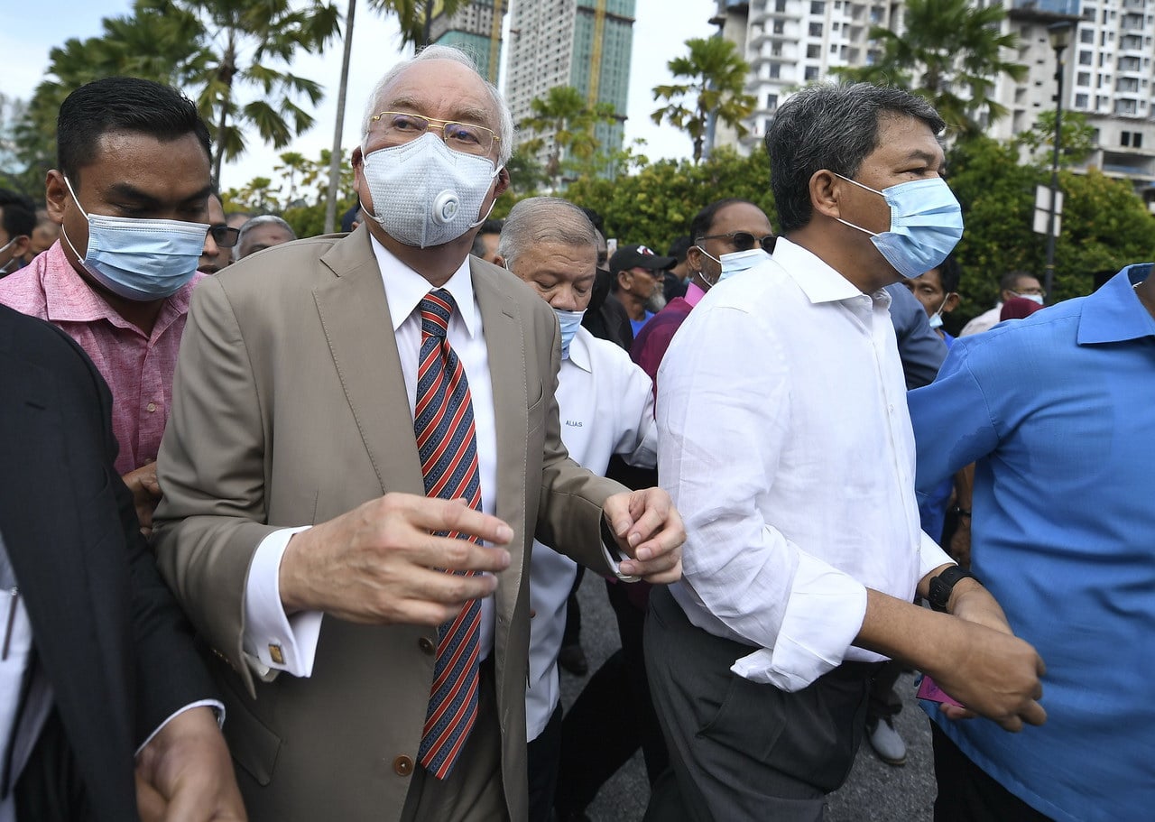 Najib dijatuhi hukuman penjara 72 tahun, denda RM210 juta
