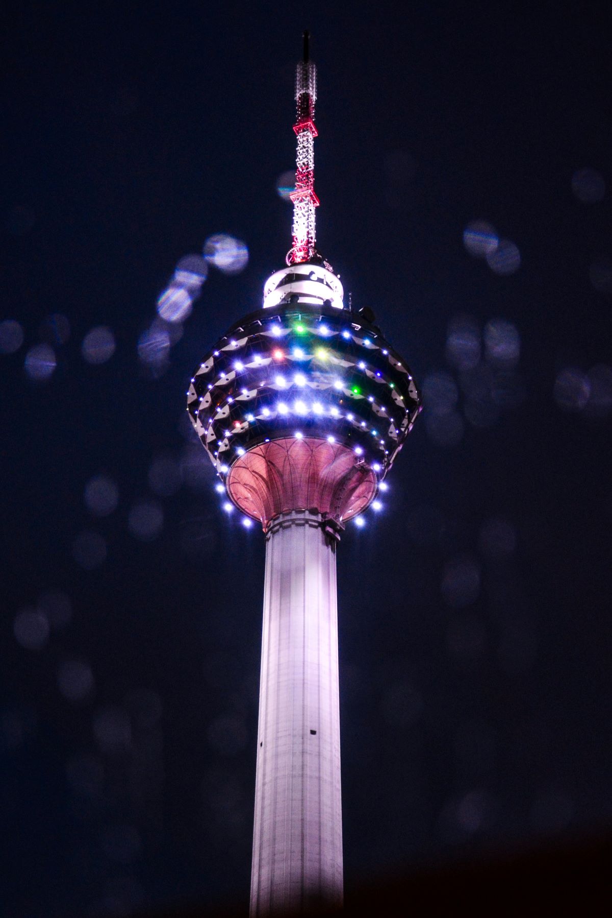 Menara KL Sdn Bhd having special promotion for delivery service riders to visit KL, Alor Setar towers
