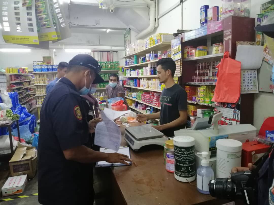 MDHS sita dua kedai runcit operasi tanpa lesen