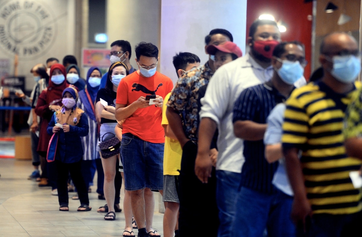 Failure to observe physical distance contribute to rise in Covid-19 cases — Ismail Sabri