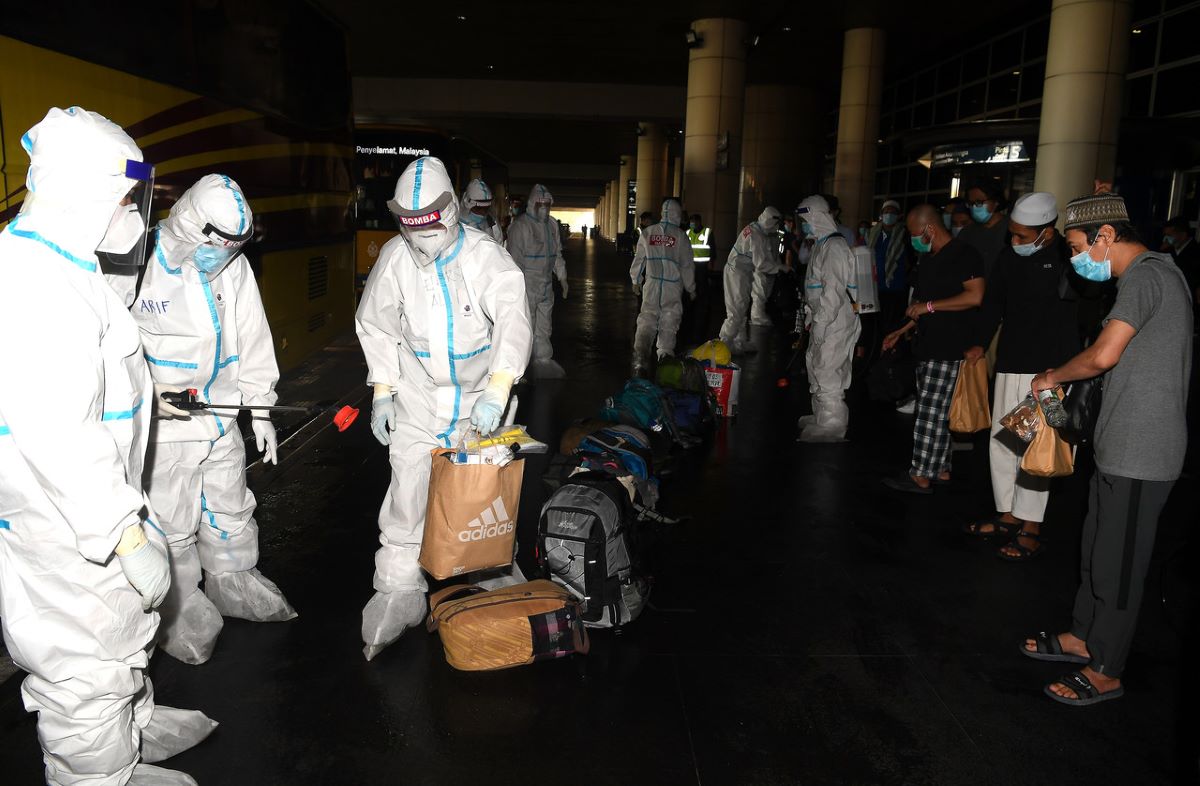 Mission to repatriate Malaysians from New Delhi, Mumbai arrives at KLIA