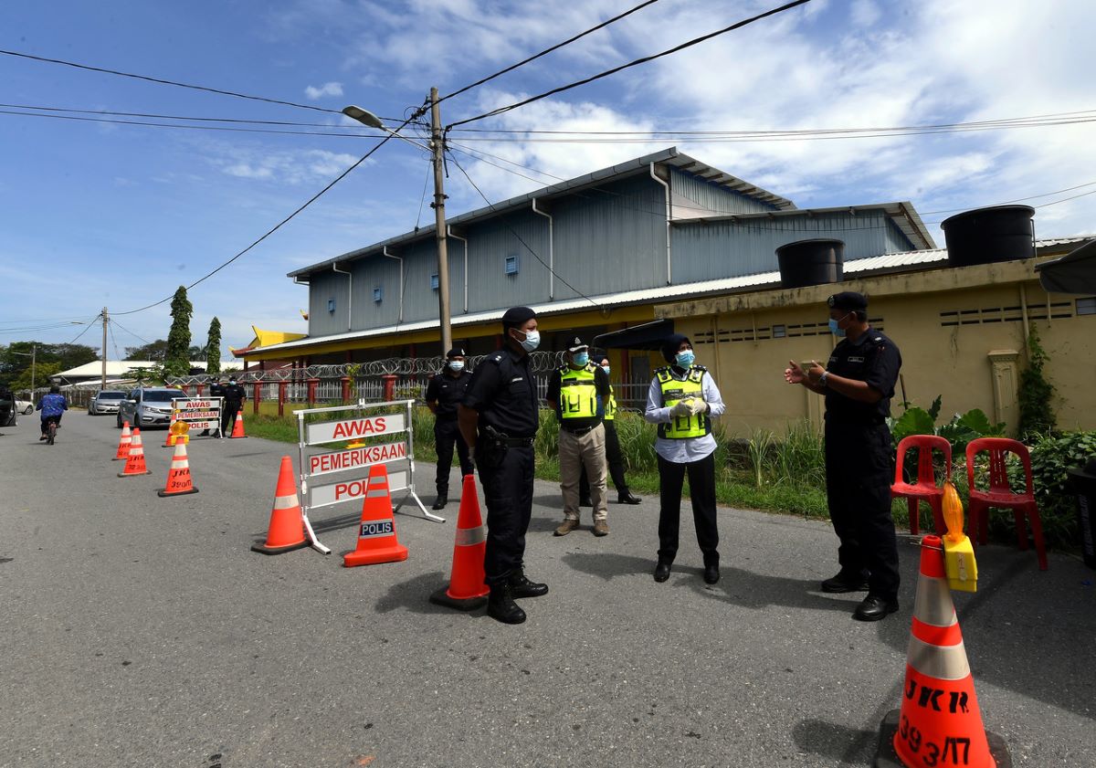 Duo wearing pink wristbands nabbed while filling up BSH form