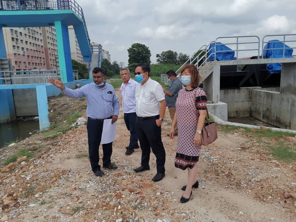 提升水闸及清理沟渠  班村有望摆脱突发水灾