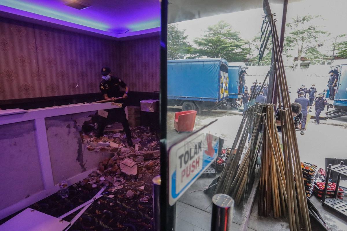 MBSA roboh, sita premis niaga ingkar notis amaran