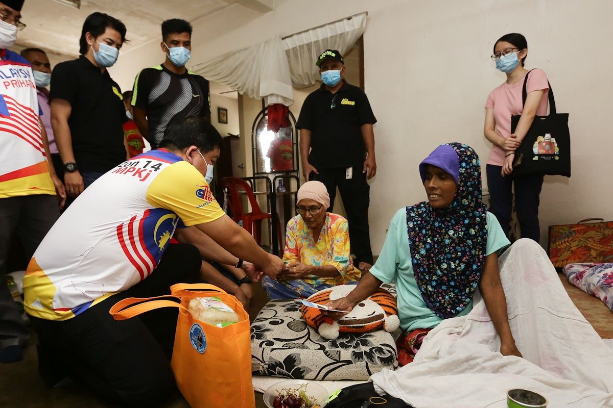 18,550 கிராமவாசிகளுக்கு உணவுப் பொருள், வைட்டமின் விநியோகம்- மாநில அரசு திட்டம்