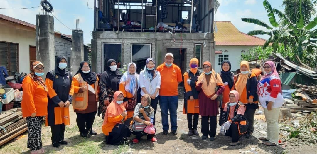 Ibu tunggal terima bantuan ADN Morib, baik pulih rumah