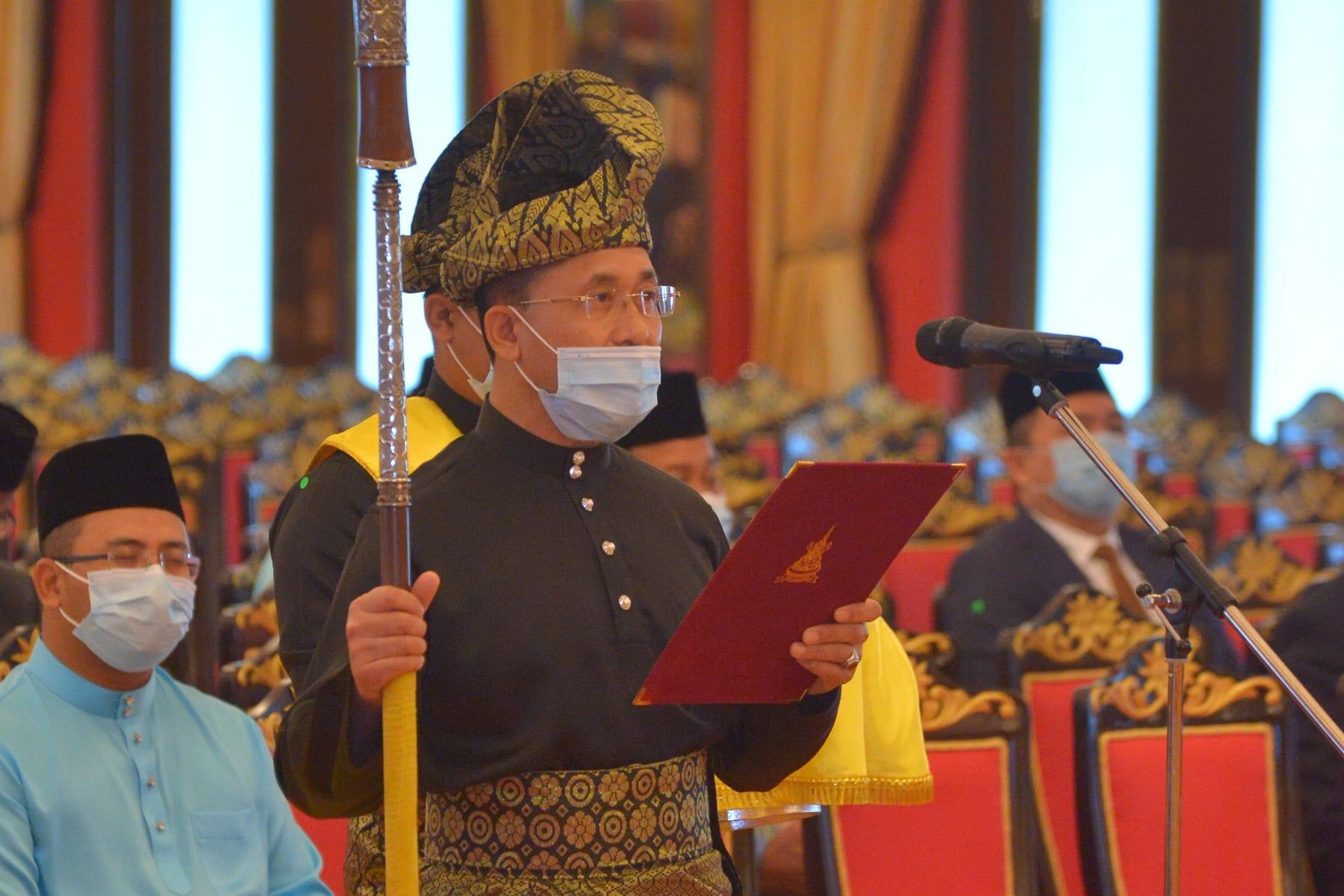 柏汉及查华威就任雪行政议员