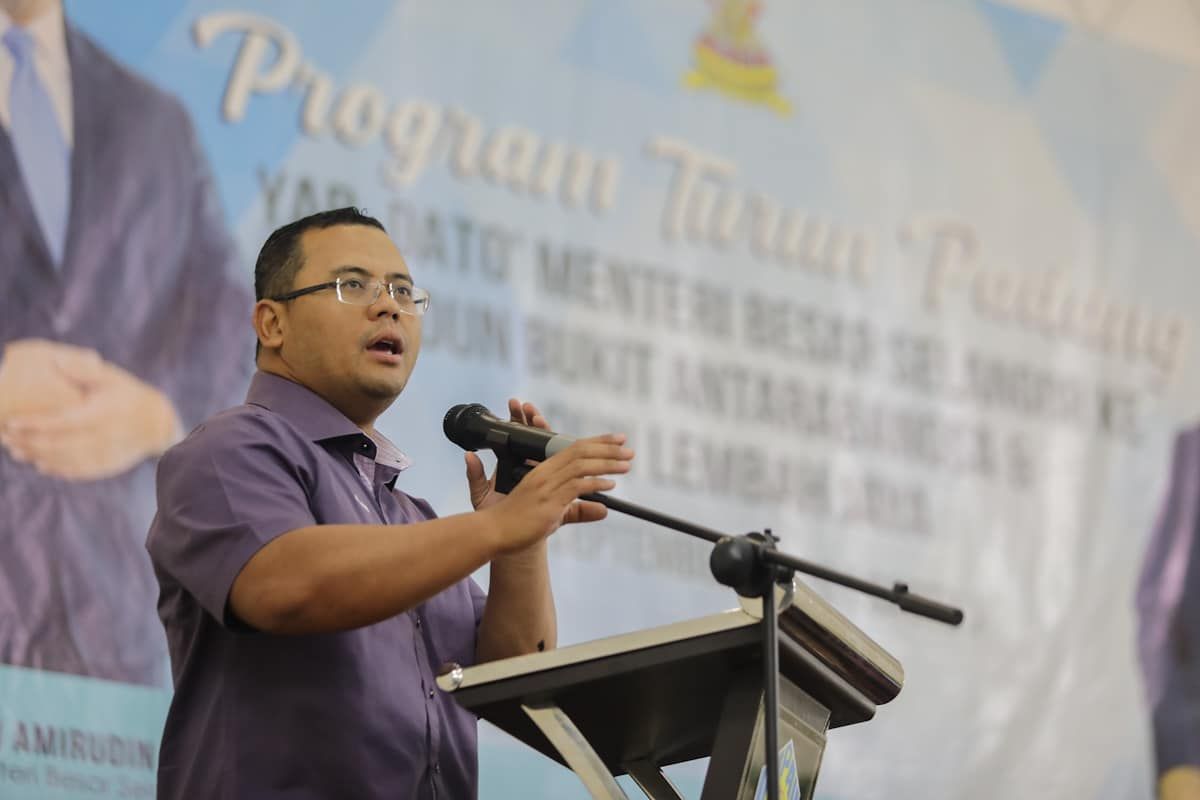 சிலாங்கூரில் சுற்றுலாத் துறைக்கு புத்துயிரளிப்பீர்- மந்திரி புசார் வேண்டுகோள்