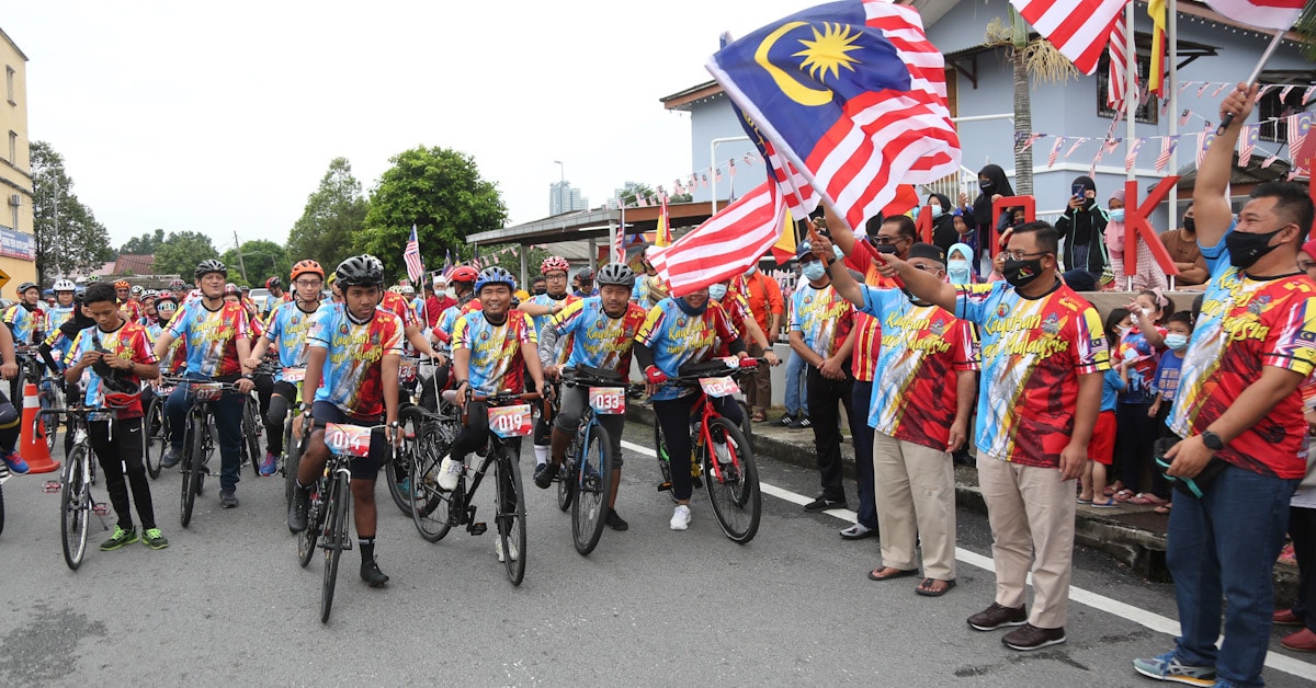 65 sertai kayuhan Hari Malaysia MPKK Kampung Baru Batu Caves
