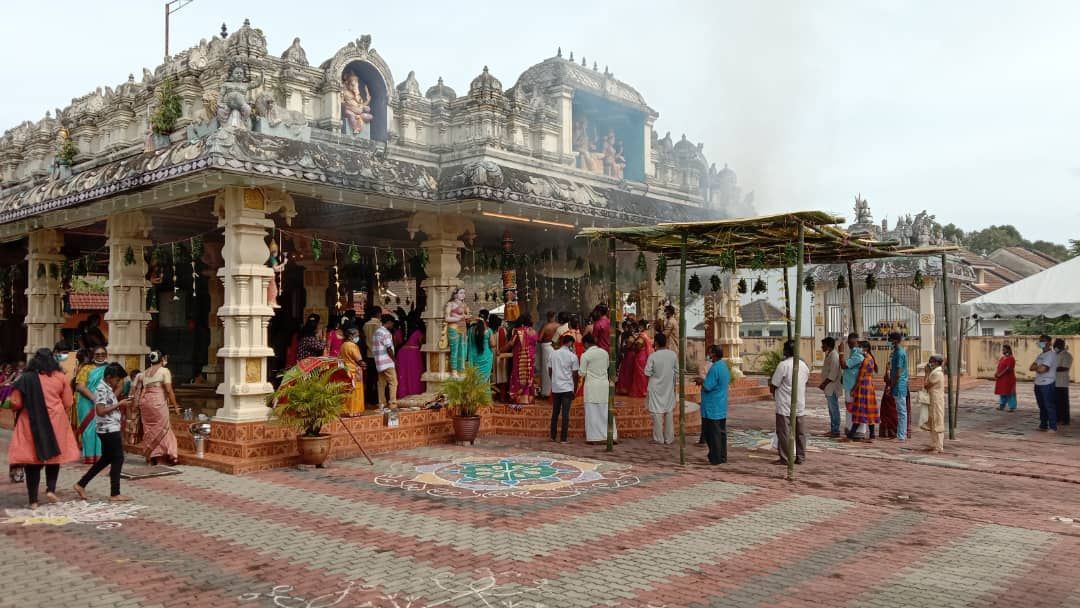 தாமான் வாவாசான்  ஸ்ரீ மகாமாரியம்மன்  ஆலய 8ம் ஆண்டு திருவிழா விமரிசையாகக் கொண்டாடப்பட்டது.