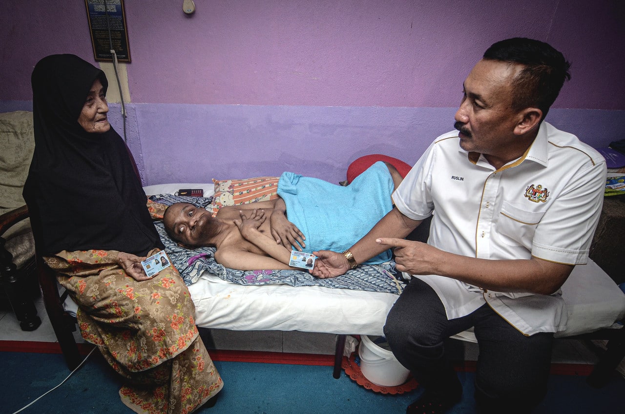 JPN galak orang ramai buat urusan dokumen dalam talian