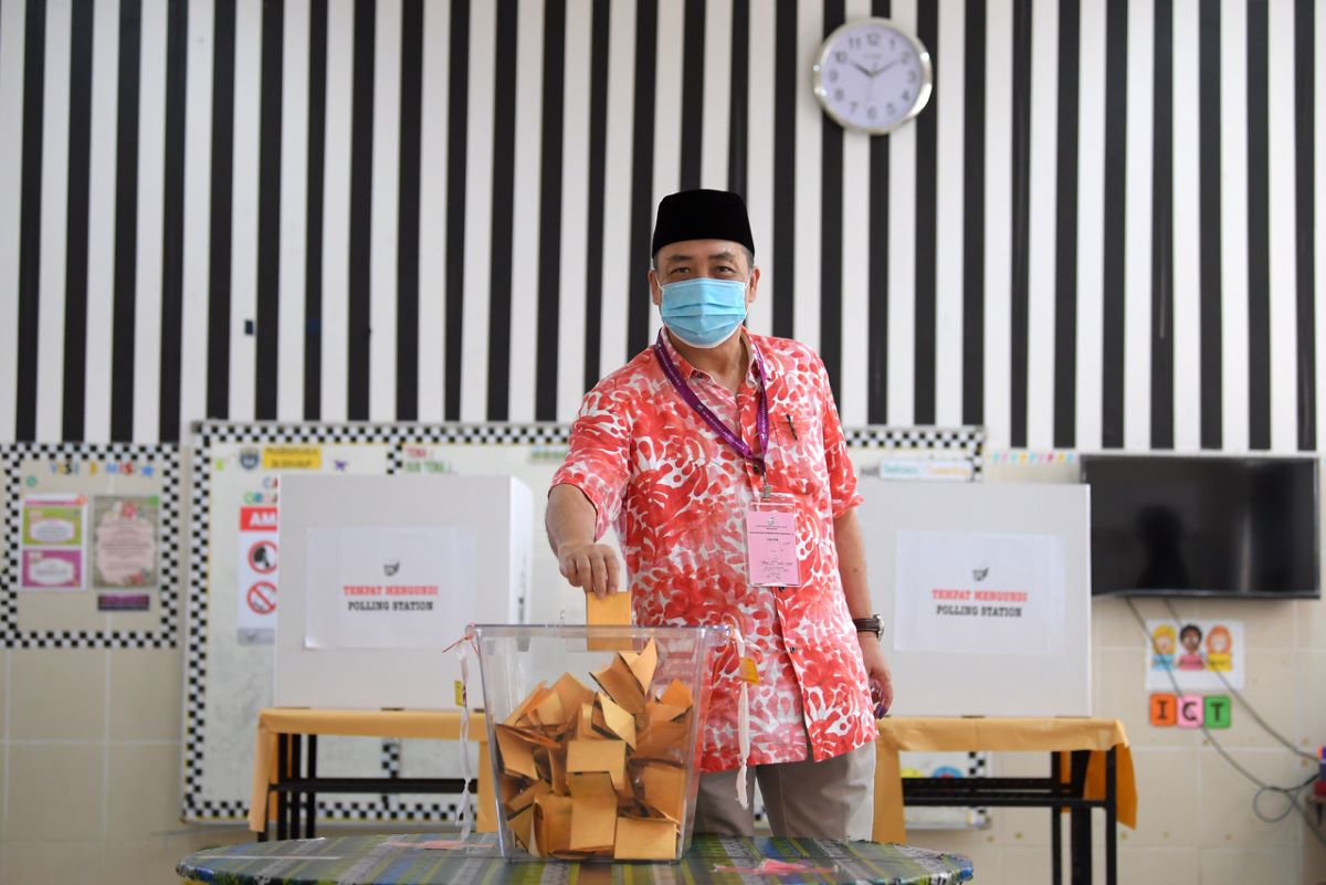 GRS agrees to name Hajiji as Sabah Chief Minister candidate