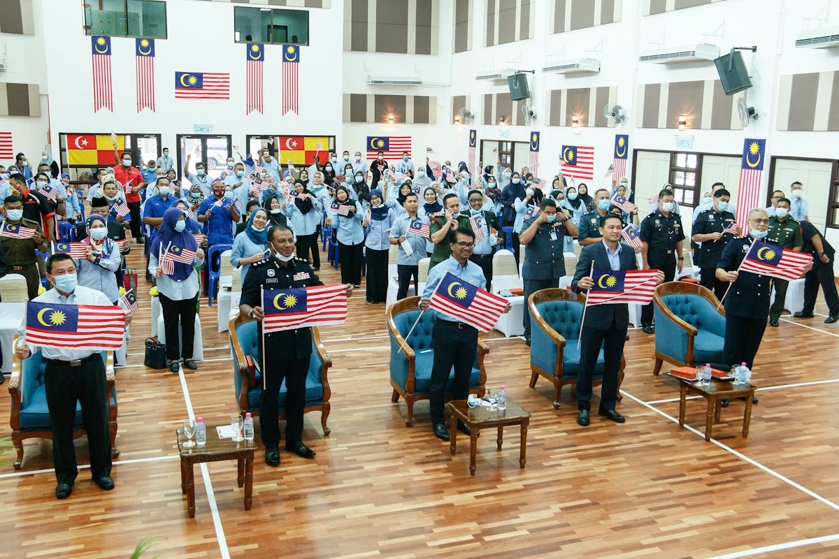 Penjawat awam perlu ambil iktibar kes tular di Sungai Buloh