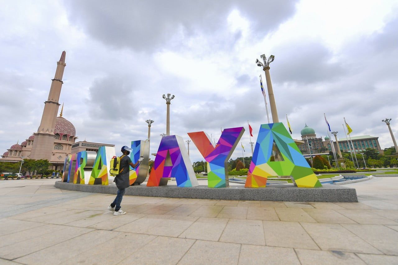 கோலா சிலாங்கூர் மாவட்ட கவுன்சில் (MDKS) இன்று முதல் கோலா சிலாங்கூர் நகராட்சி மன்றம்  ஆனது