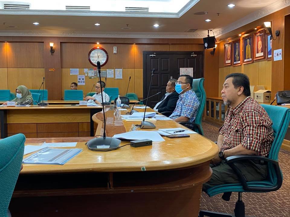 Bilik Gerakan Covid-19 lanjut waktu operasi hingga 7 malam
