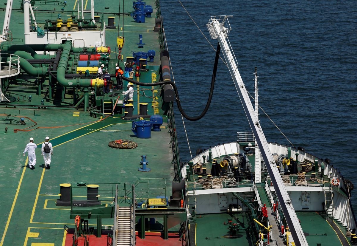 Singapore says LNG bunkering capacity likely to hit 1 million tonnes by 2021