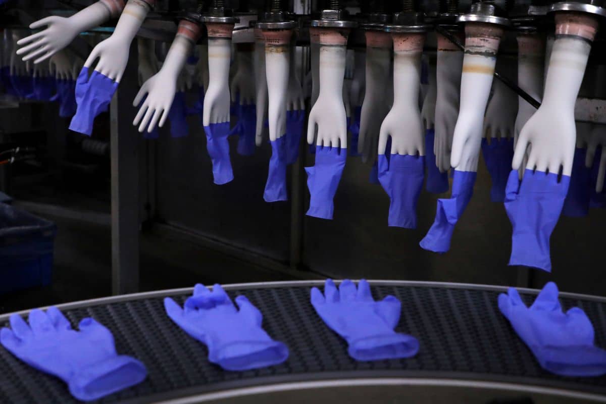 Manufacturing sales up 15.3 pct in March, highest growth in 44 months